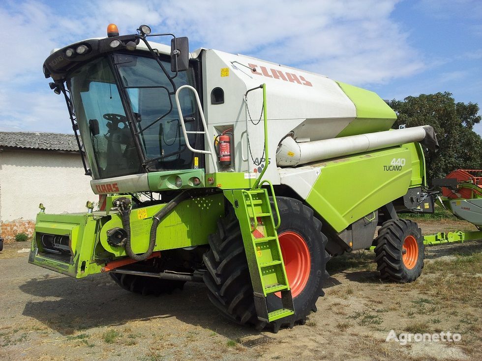 Claas Tucano 440 kombajn za žito