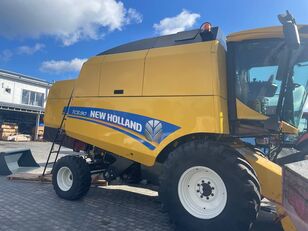 novi New Holland TC 5.90 kombajn za žito