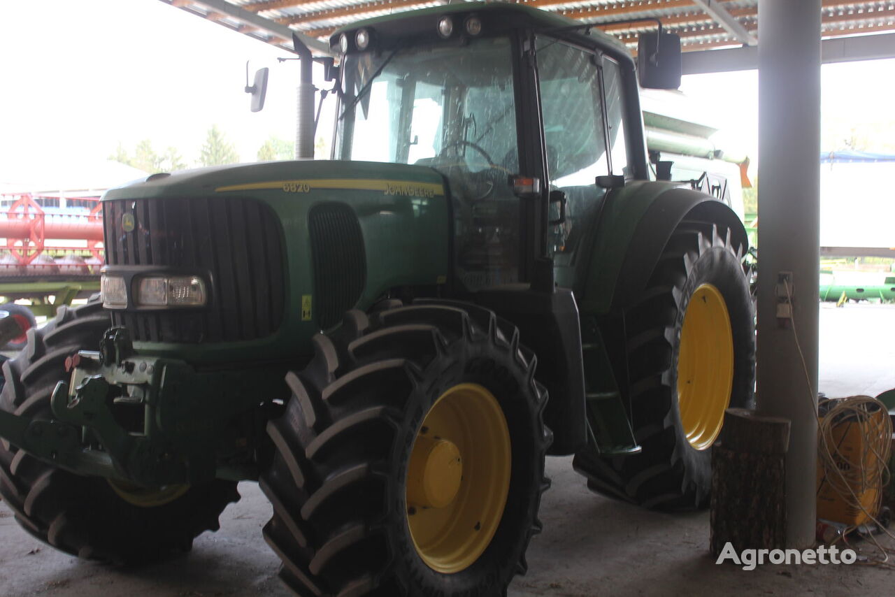 John Deere 6820 traktor točkaš