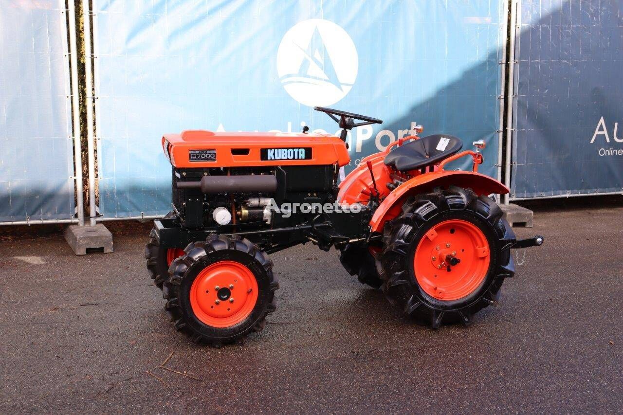 Kubota B7000 traktor točkaš