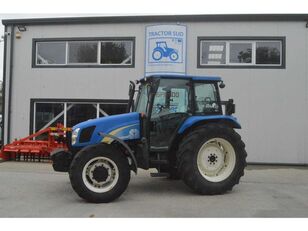 New Holland T5060  4-Wheel Drive Tractor traktor točkaš