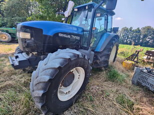 New Holland TM165 traktor točkaš