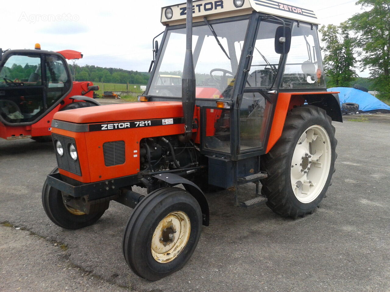 Zetor 7211 traktor točkaš